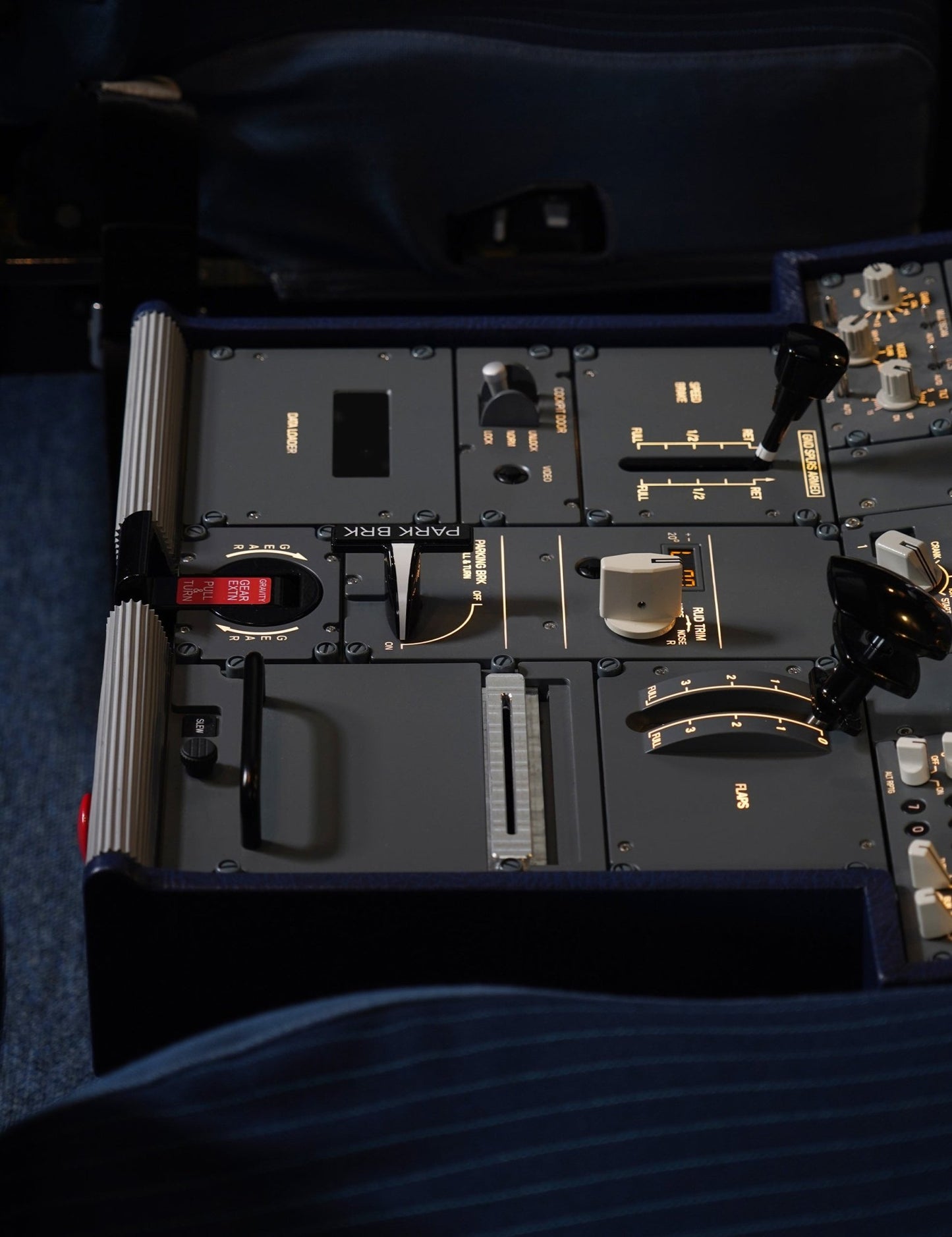 A32X - HOMELine Full Shell trainer - SKALARKI electronics Ltd