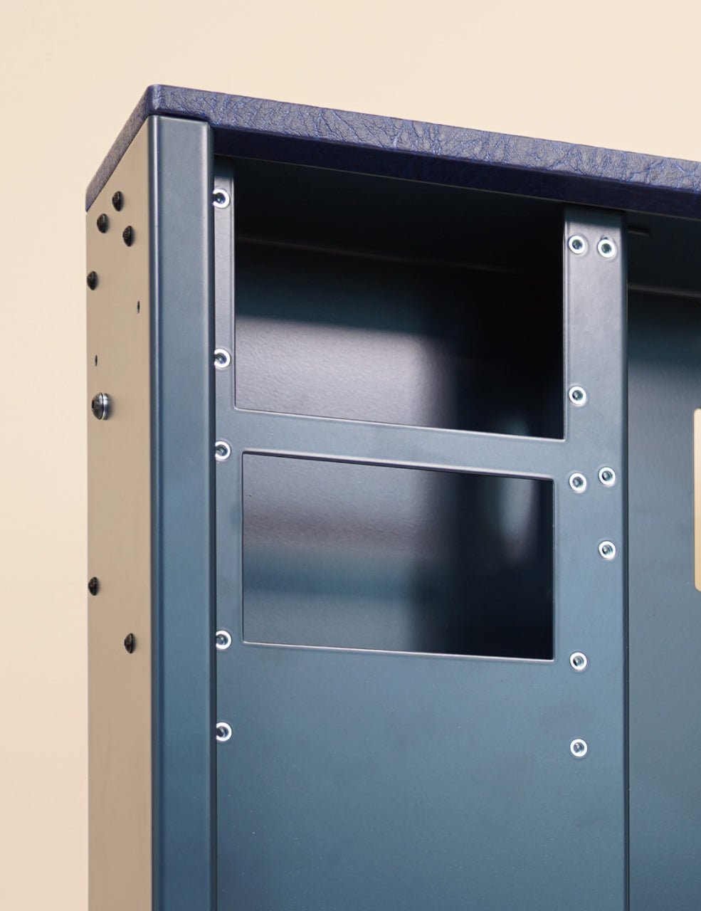 HOMELine - Overhead AFT BOX - SKALARKI electronics Ltd