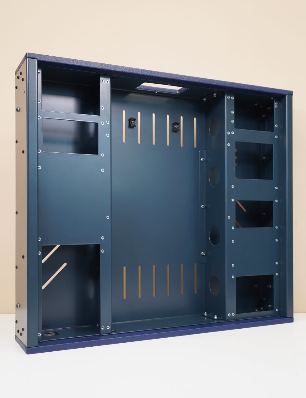 HOMELine - Overhead AFT BOX - SKALARKI electronics Ltd