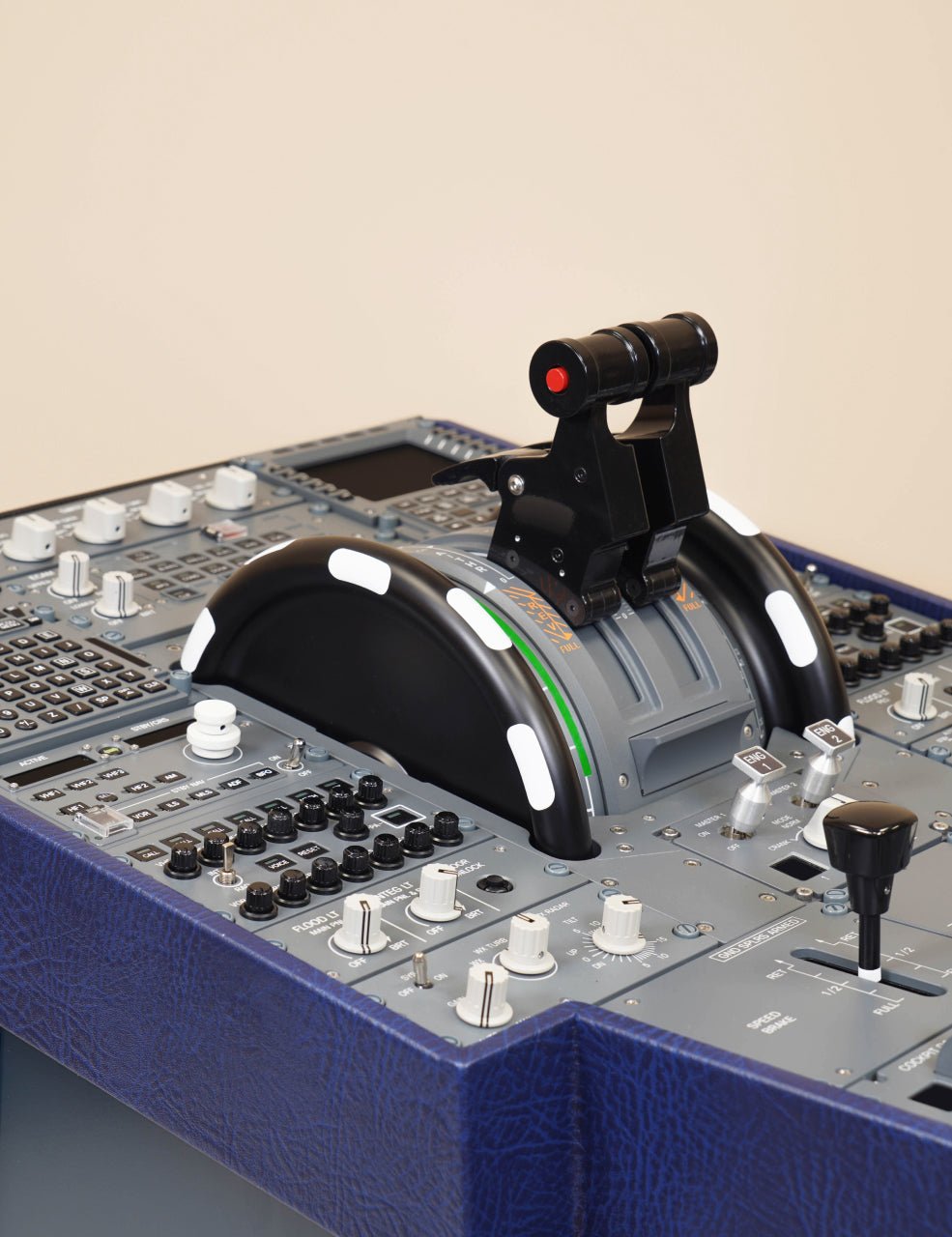 HOMELine - Pedestal PRO (P&P) - SKALARKI electronics Ltd - Airbus A320 - Flight Sim