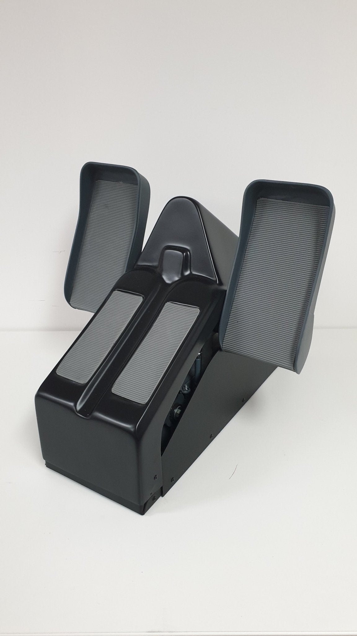 HOMELine - Rudder Pedals - SKALARKI electronics Ltd